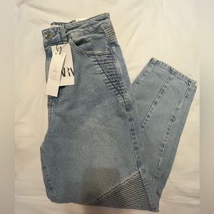 ZARA Jeans with rigid knee detail -NWT